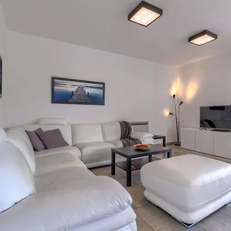 Luna Nera By Interhome Villa